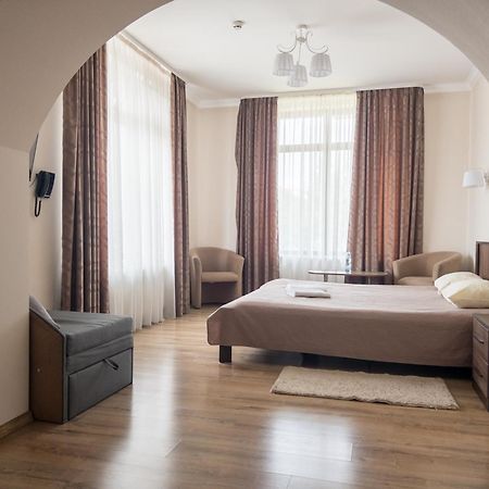 Орк "Блісс" Hotel Rivne Kültér fotó