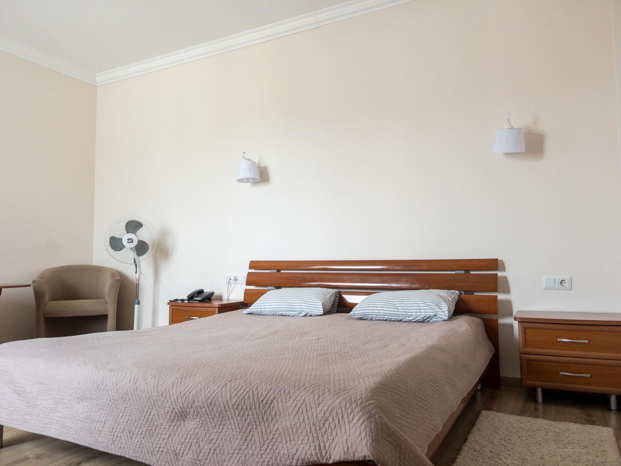 Орк "Блісс" Hotel Rivne Kültér fotó