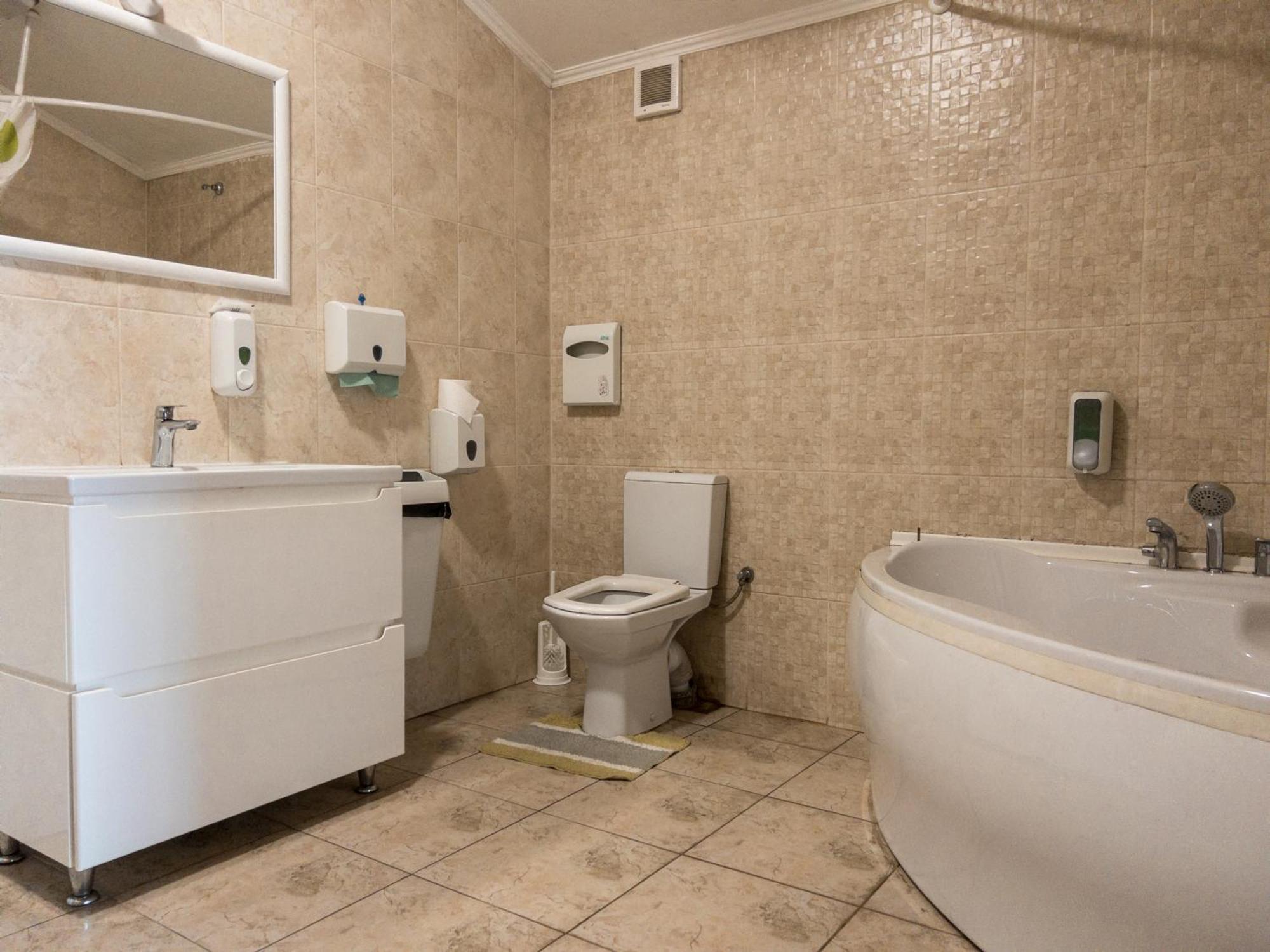 Орк "Блісс" Hotel Rivne Szoba fotó
